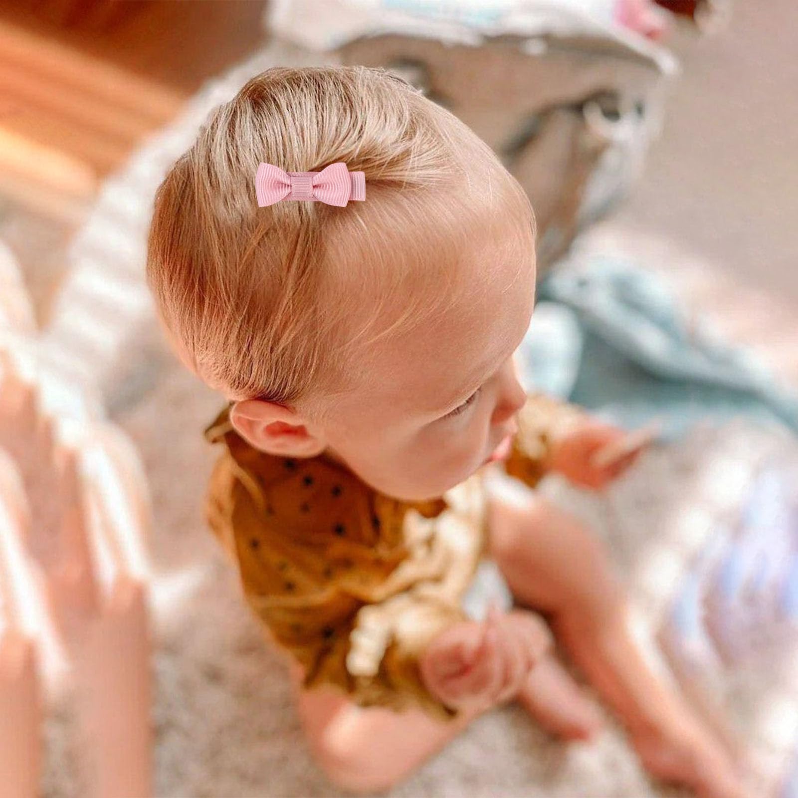 OAOLEER 2-inch bow close-up demonstrates lightweight, comfortable wear.