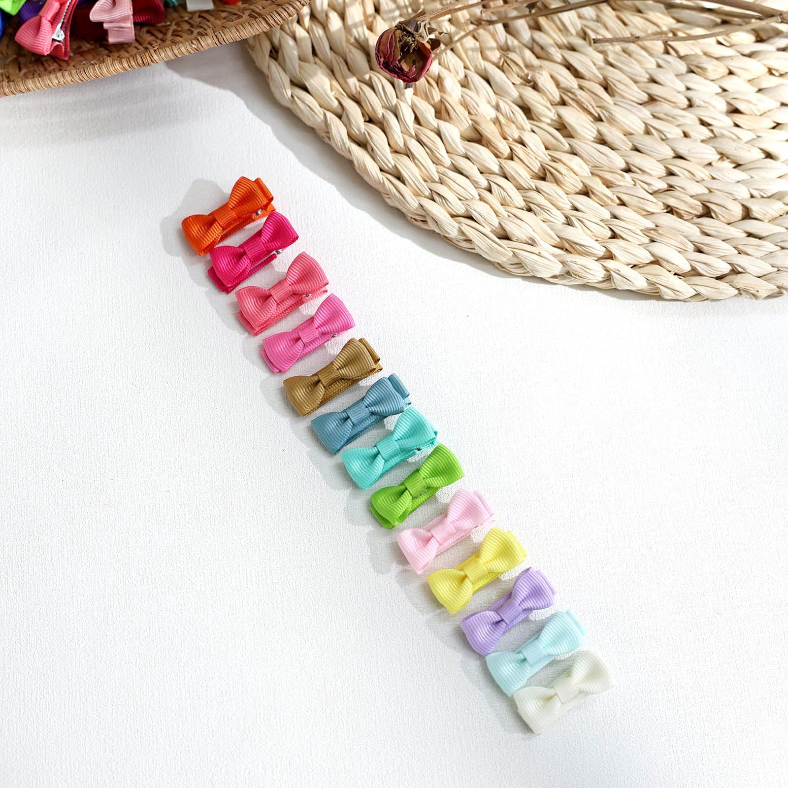 OAOLEER easy-to-wear baby bow clip for everyday outfits