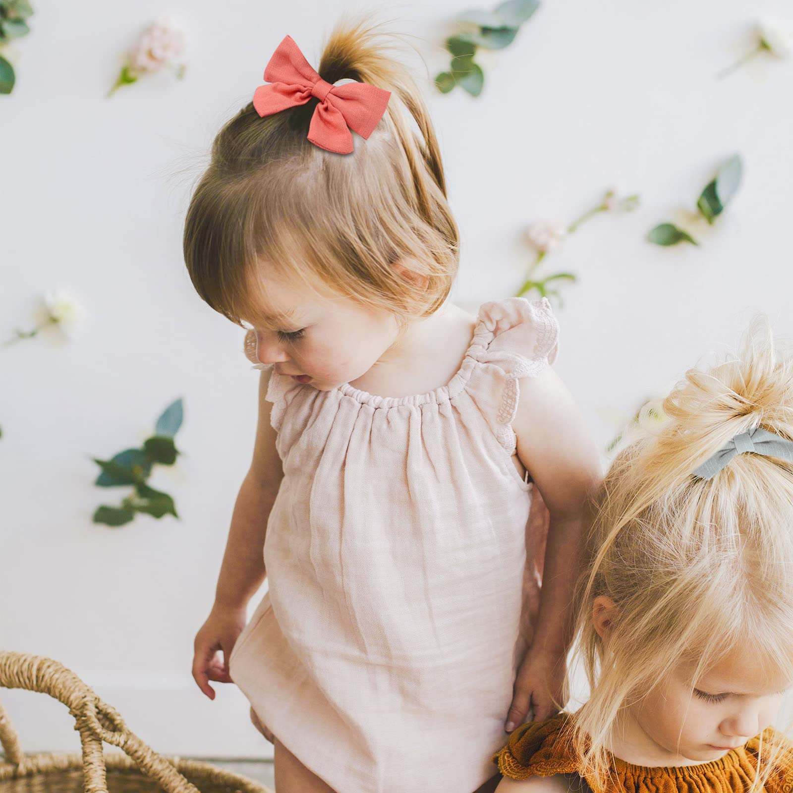 OAOLEER hair bows 20-color swatch highlights vibrant variety for outfits.
