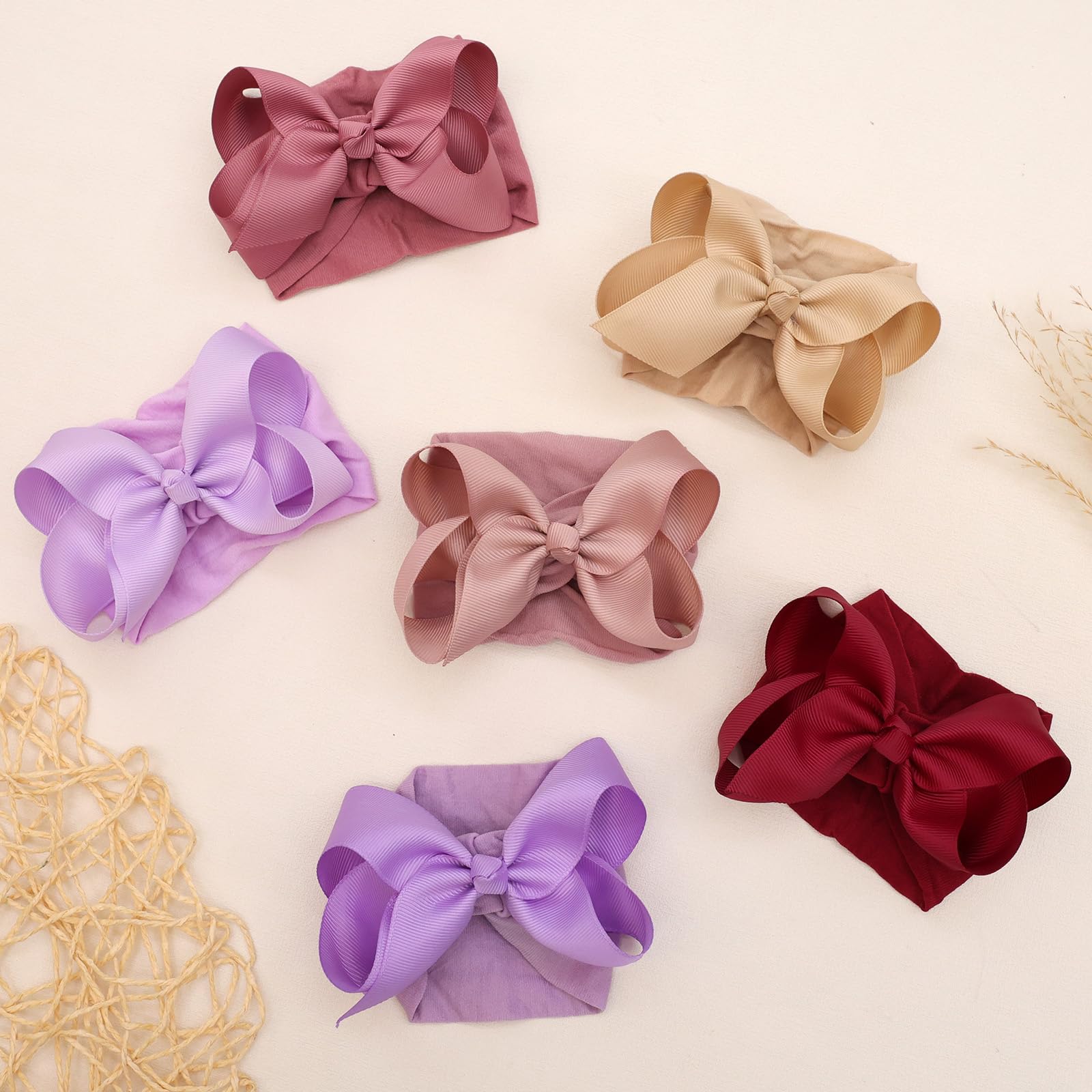 OAOLEER one size elastic fit covers ages 0-8 years with comfy hold.