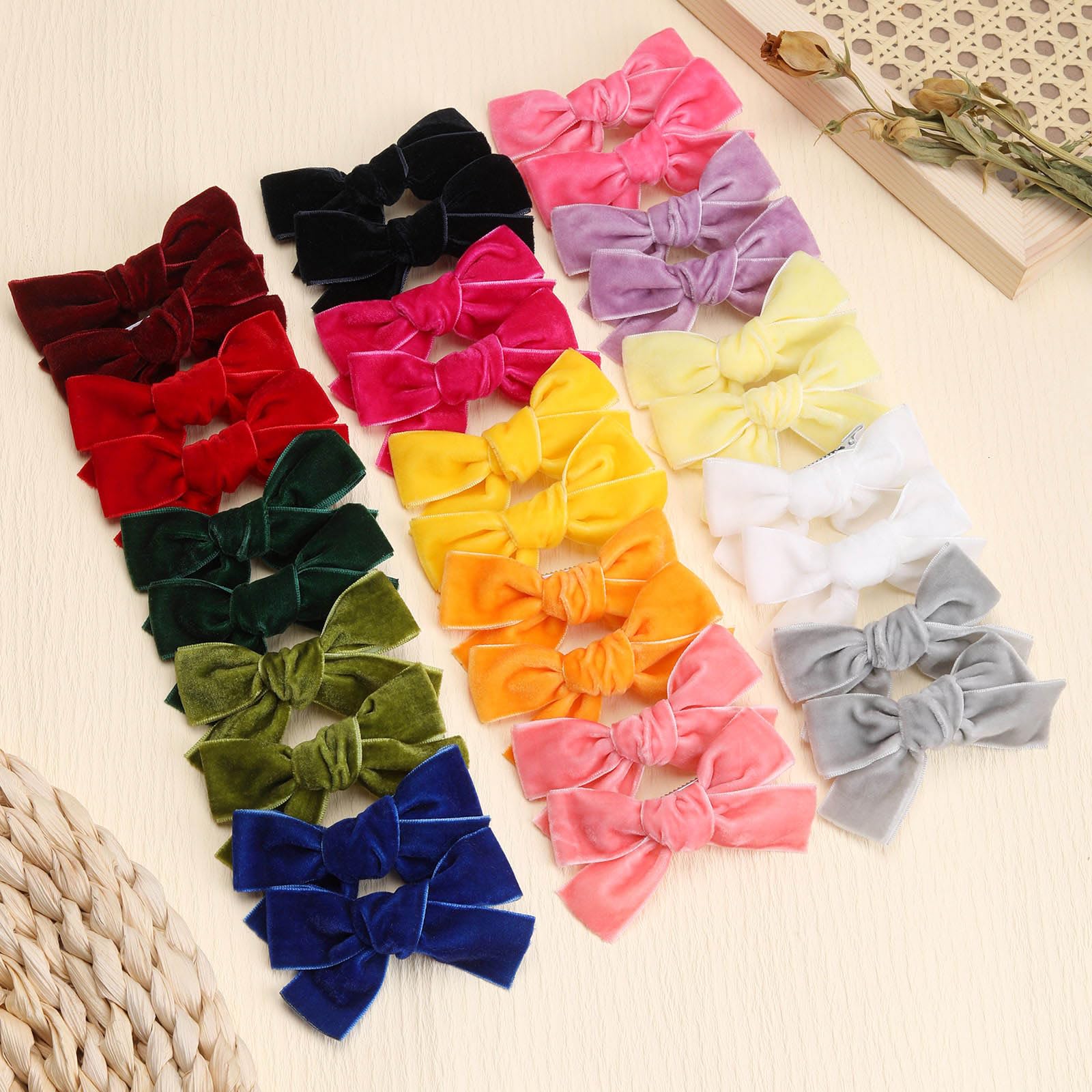 OAOLEER bows soft-comfort for newborn to 6-years wearers.