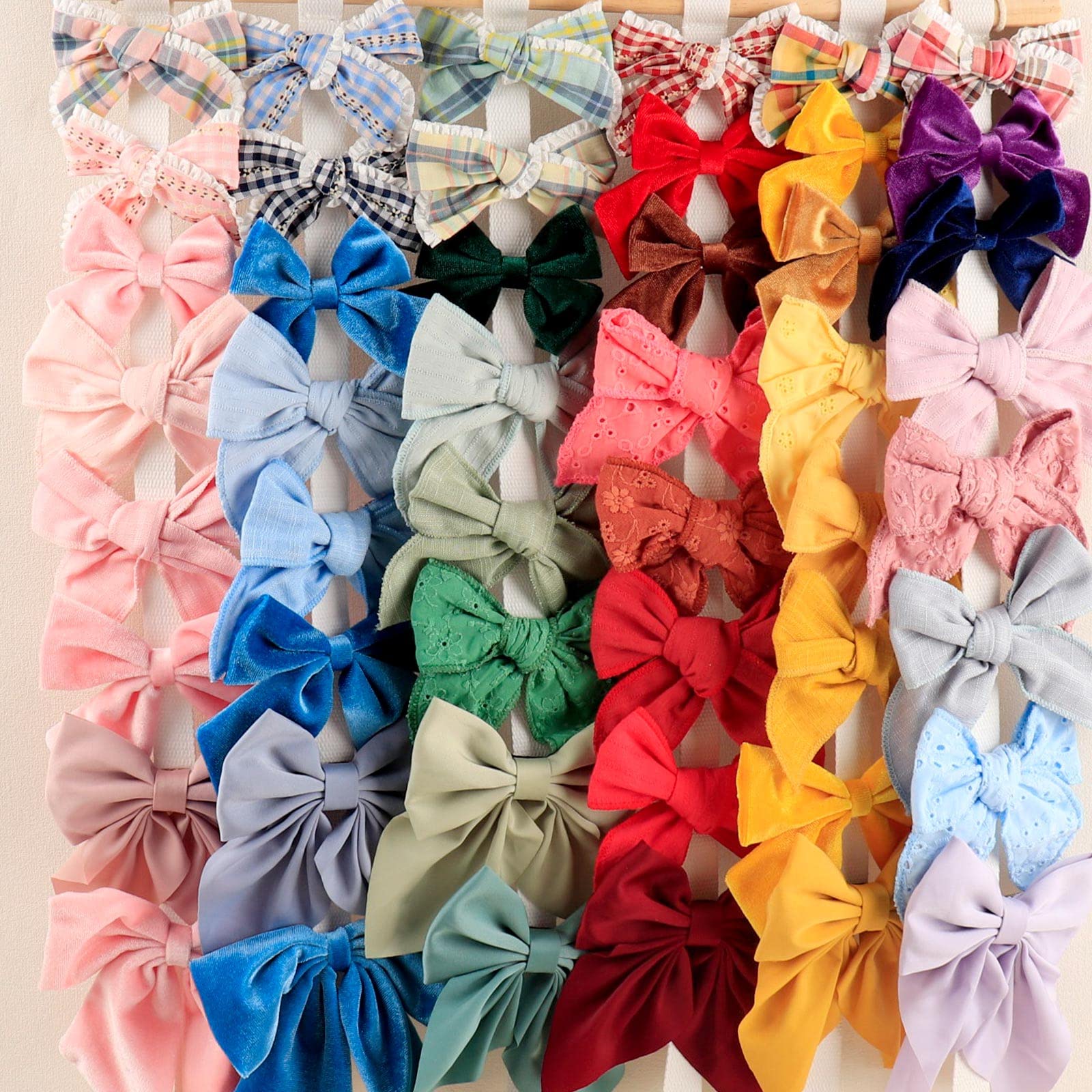 OAOLEER durable sticks and belts reinforce reliable hanging organization