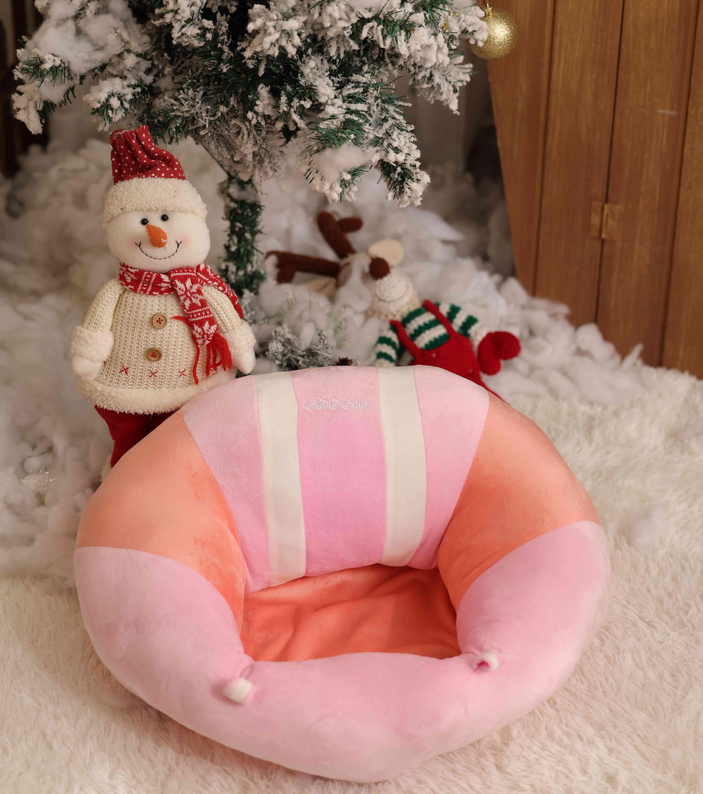OBBOLO sit up seat in use during feeding and play