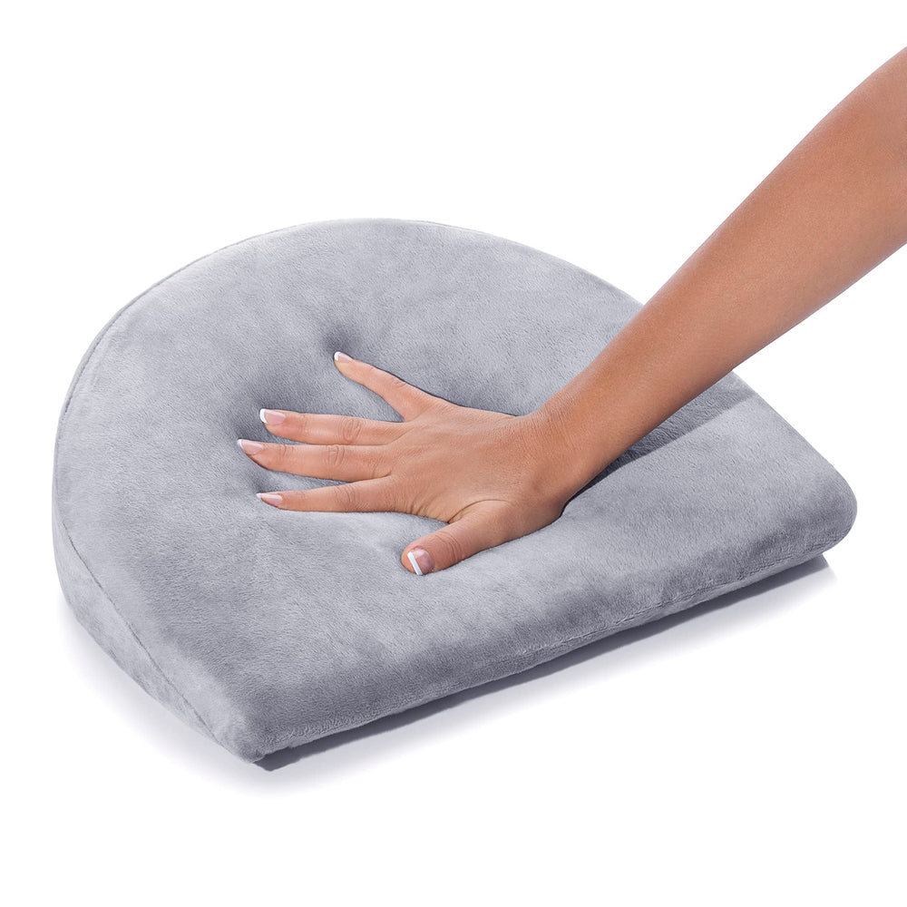 OCCObaby travel bag included for on-the-go maternity comfort