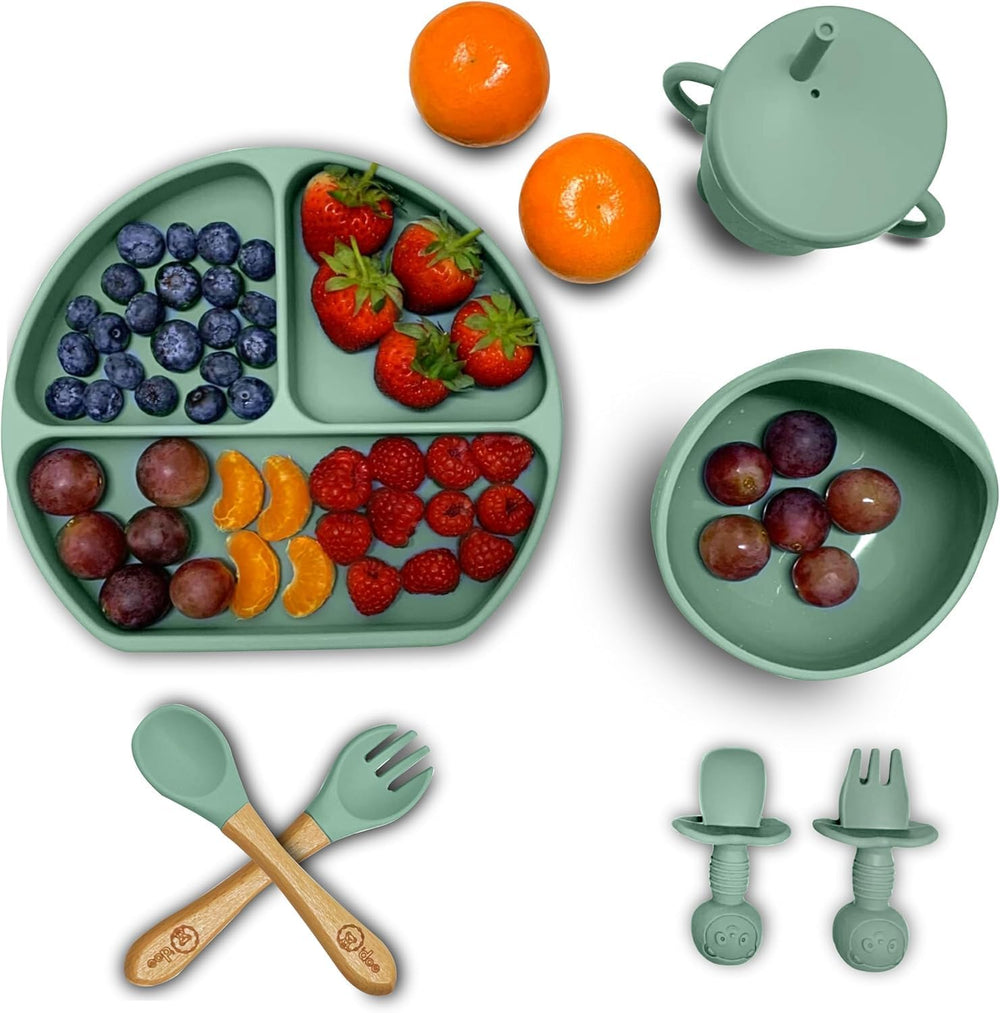 O'doe silicone suction plate close-up demonstrates secure grip for mess-free meals