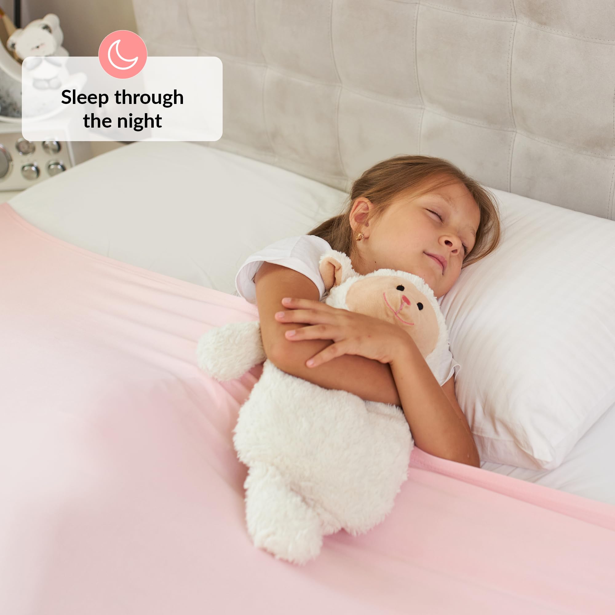 ODOXIA sensory sheet compression on bed demonstrates secure fit for calmer nights.