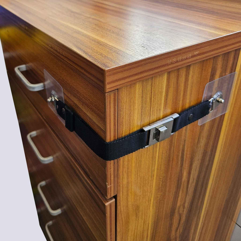 OeckuXIY 3-pack use-case demonstrates quick adaptability in kitchen, bedroom, living spaces.