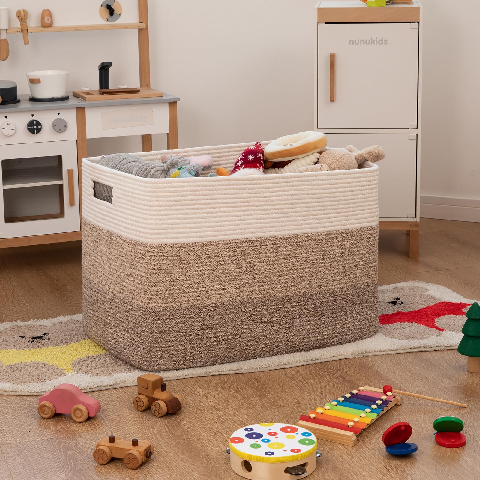 OIAHOMY 108L blanket basket with reinforced handles ready to haul laundry or toys