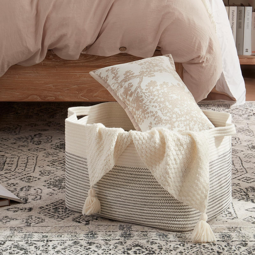 OIAHOMY blanket basket with handles makes carrying heavy blankets easier