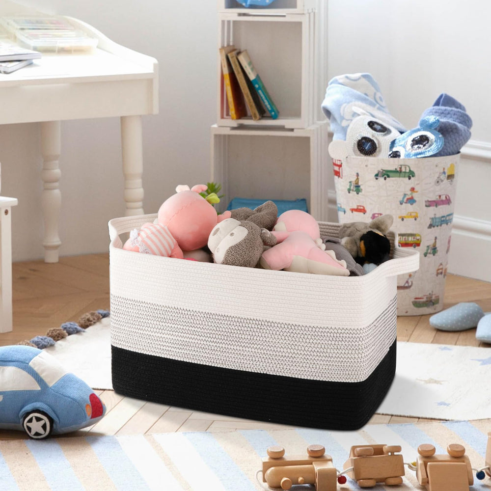 OIAHOMY blanket storage uses storage for blankets and pillows.