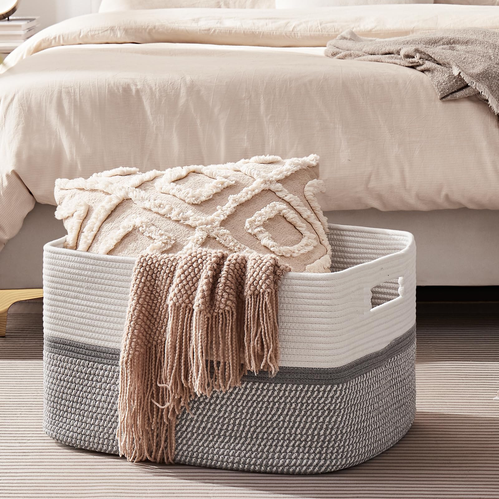 OIAHOMY laundry basket with sturdy double-stitched handles