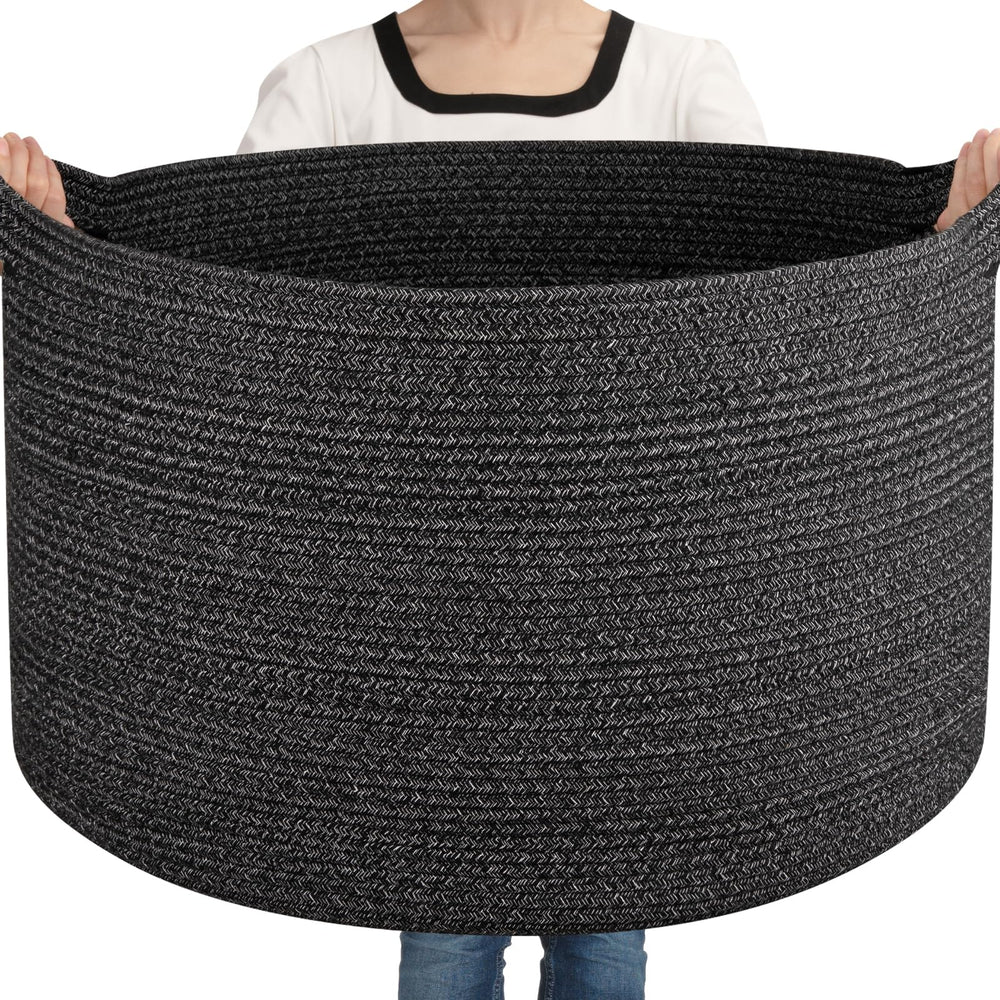 OIASKET blanket-storage basket keeps blankets tidy and accessible.