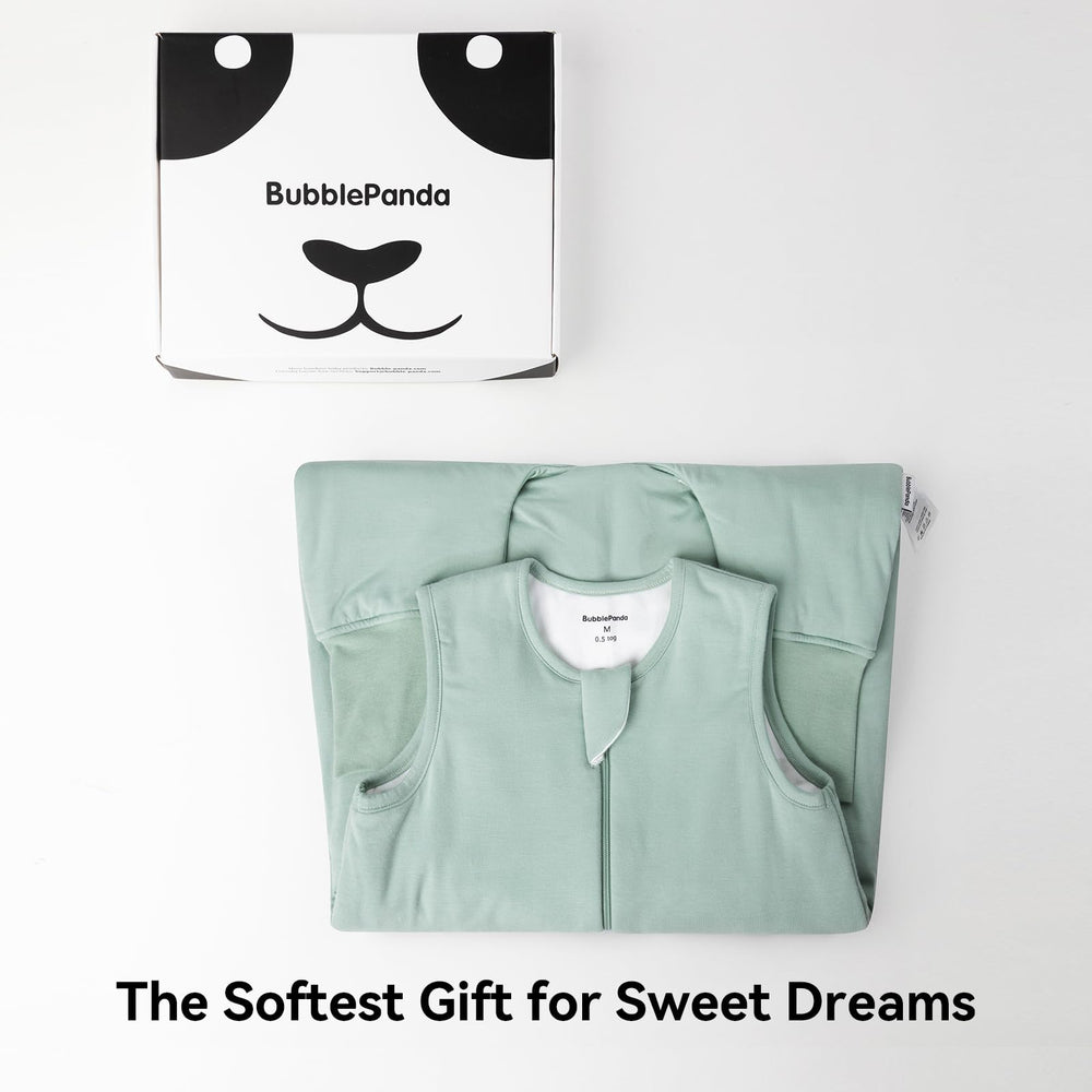 Okayinn BubblePanda 2way-zip demonstrates easy nighttime diaper changes.