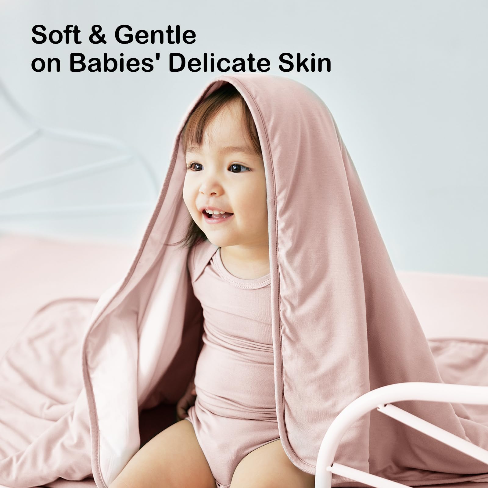 Okayinn BubblePanda neutral design as a versatile newborn gift option