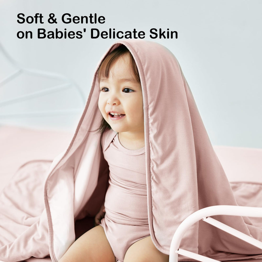 Okayinn BubblePanda neutral design as a versatile newborn gift option