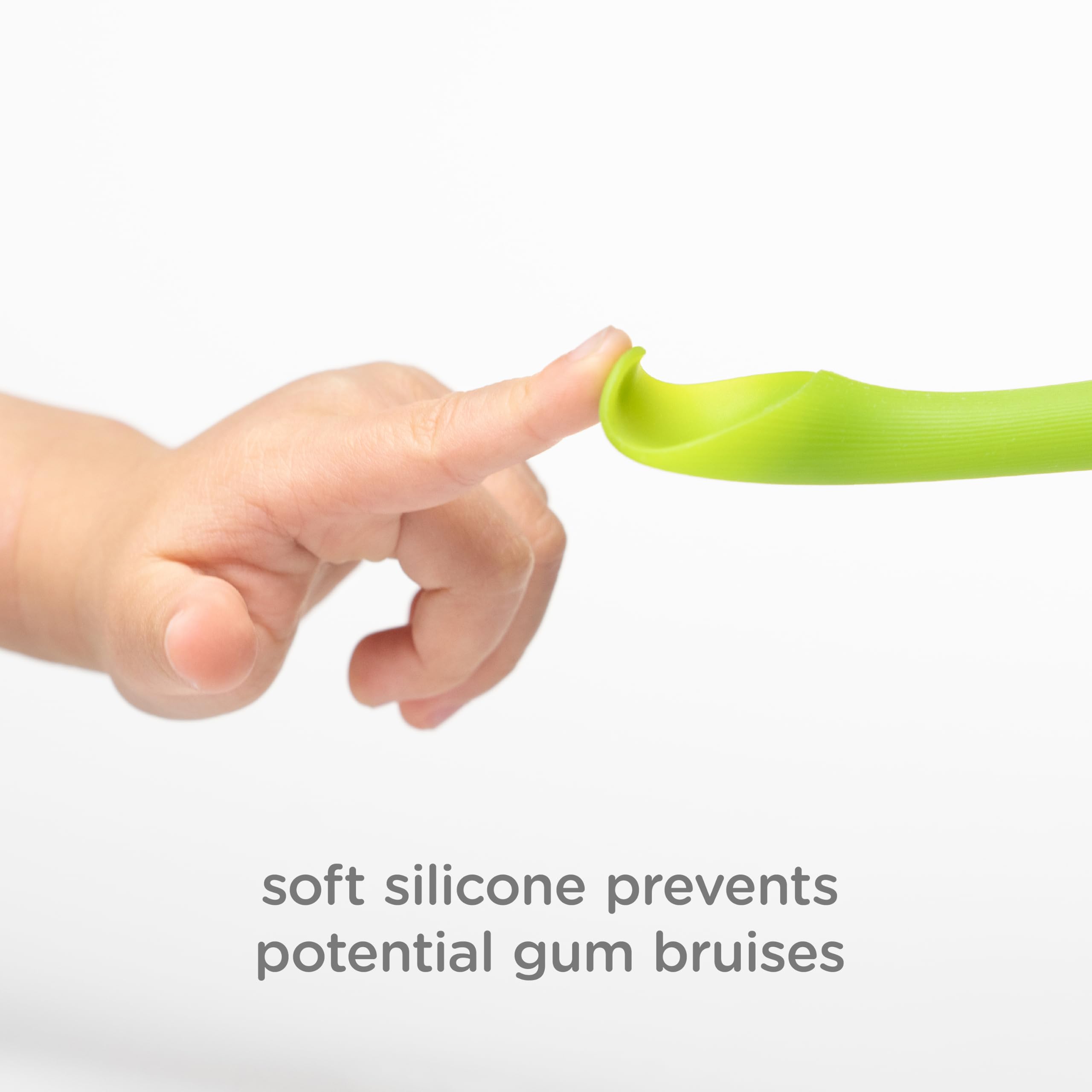 Olababy feeding spoon ergonomic-handle promotes comfortable feeding moments.