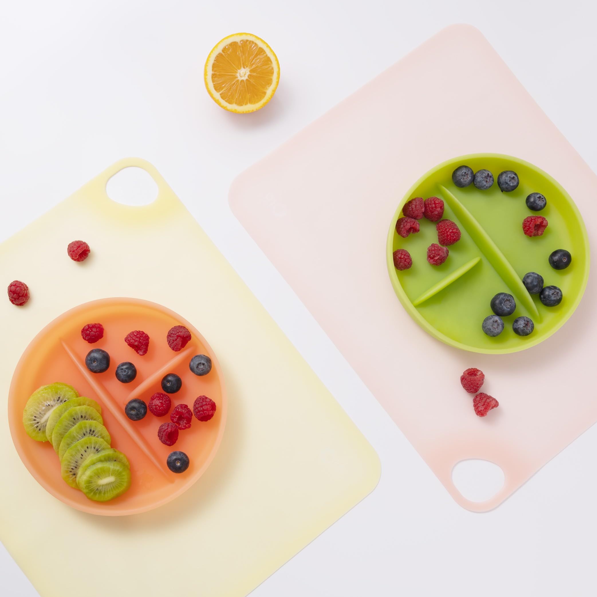Olababy kids-friendly placemat supports tidy meals during family time.