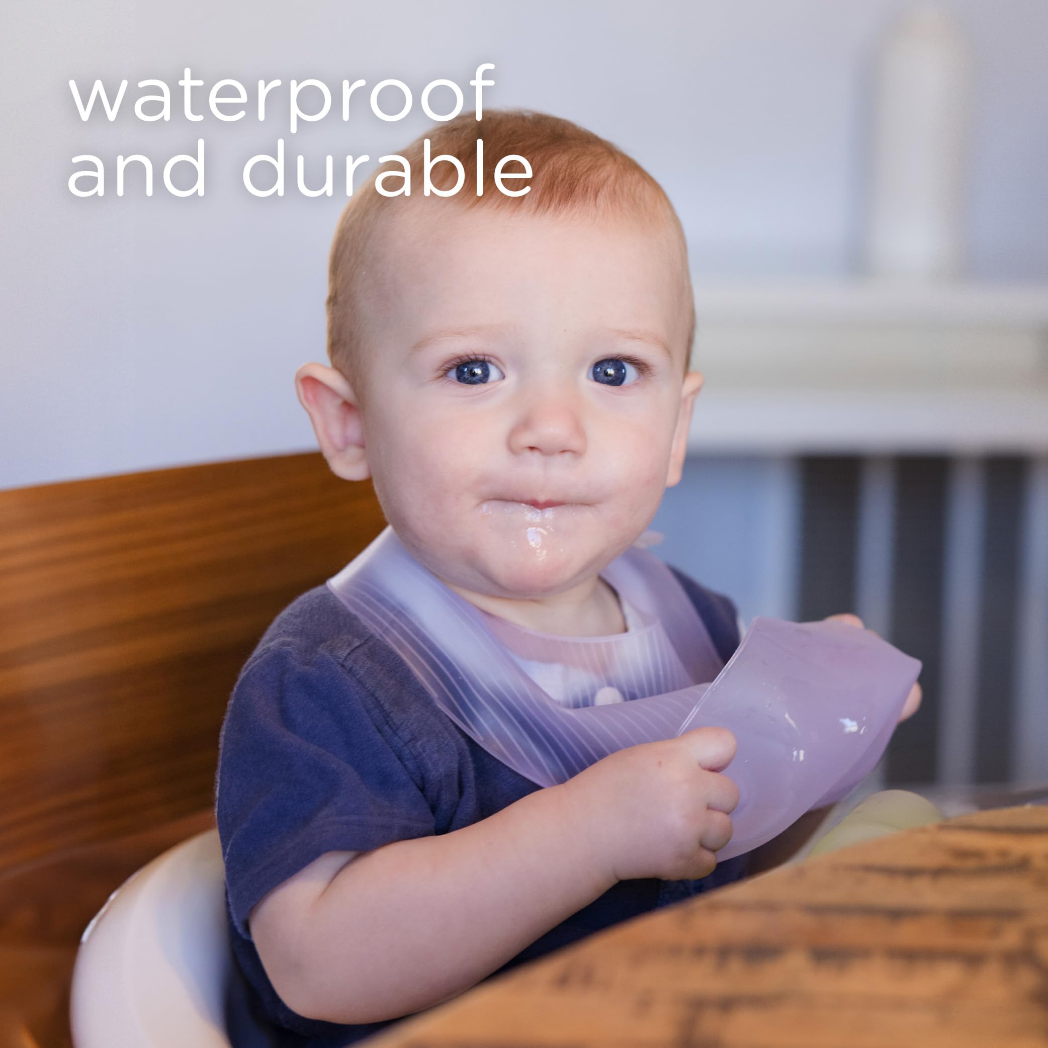 Olababy Fold N Go travel case shown with compact design for on-the-go meals.