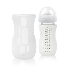 Olababy silicone sleeve on Avent Natural bottle protects against drops for daycare