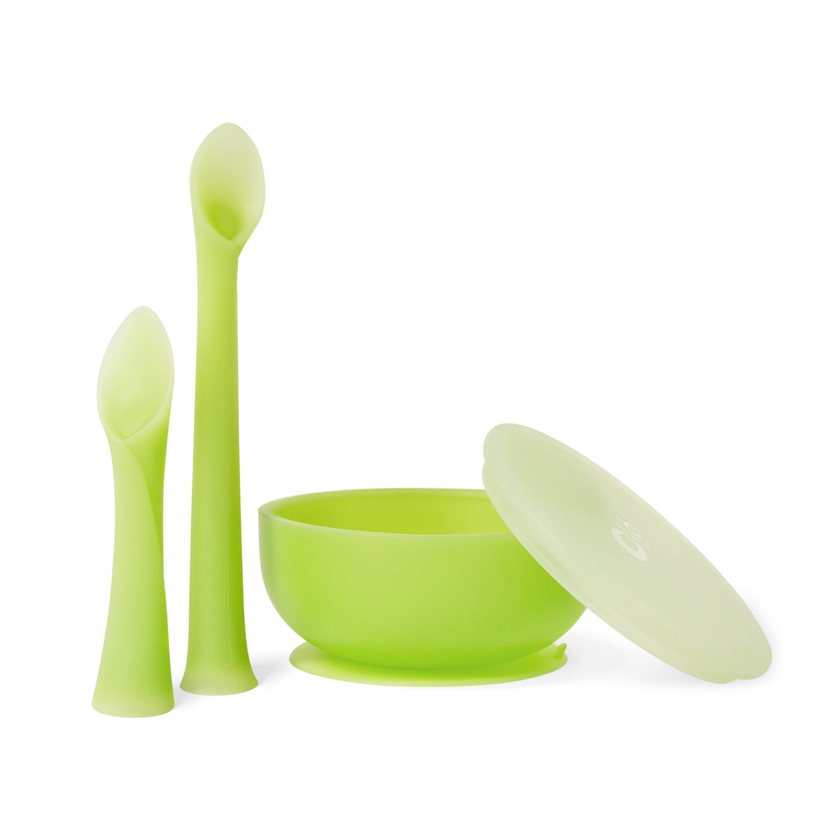 Olababy training spoon flexible-scoop aids self-feeding practice.