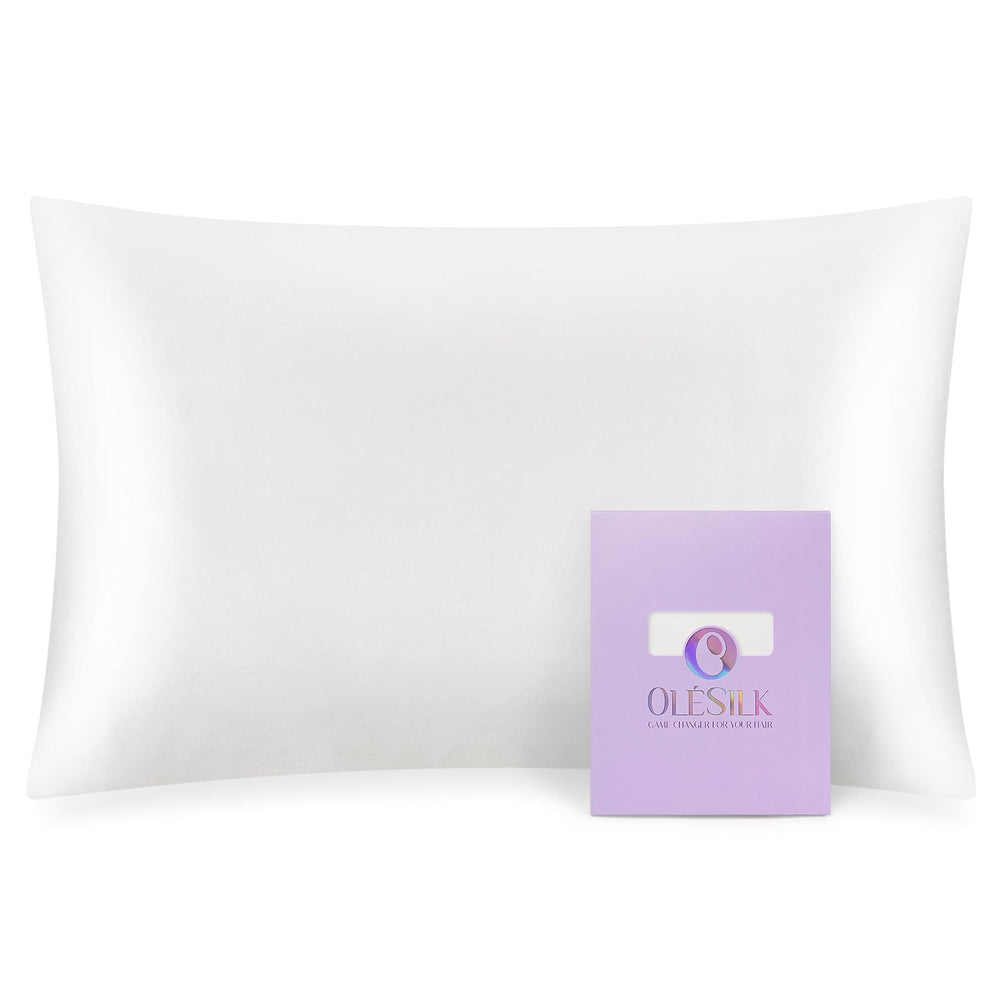 OLESILK toddler pillowcase Ivory close-up highlighting silky texture for gentle skin contact.