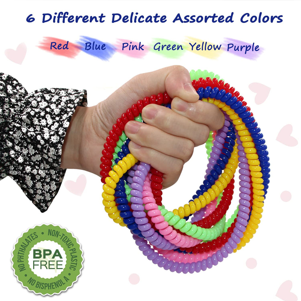 Olugu spiral stretch necklace close-up highlighting durable, colorful options