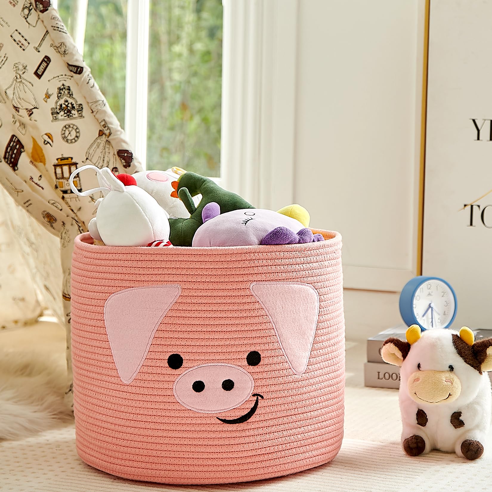 OMERAI fold-flat design basket ideal for space-saving storage when not in use.