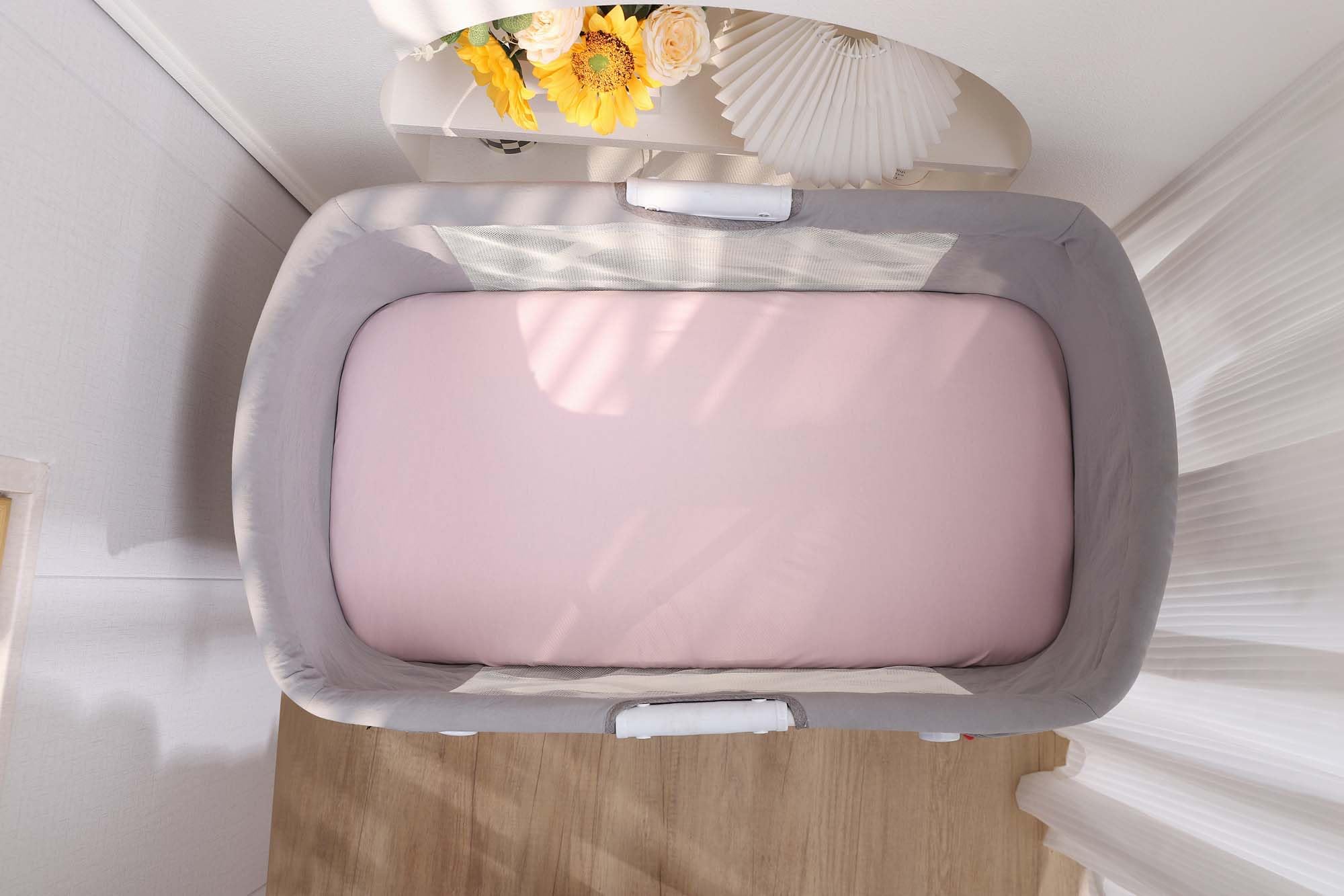 Onacosht 100% organic cotton sheet is breathable and gentle.