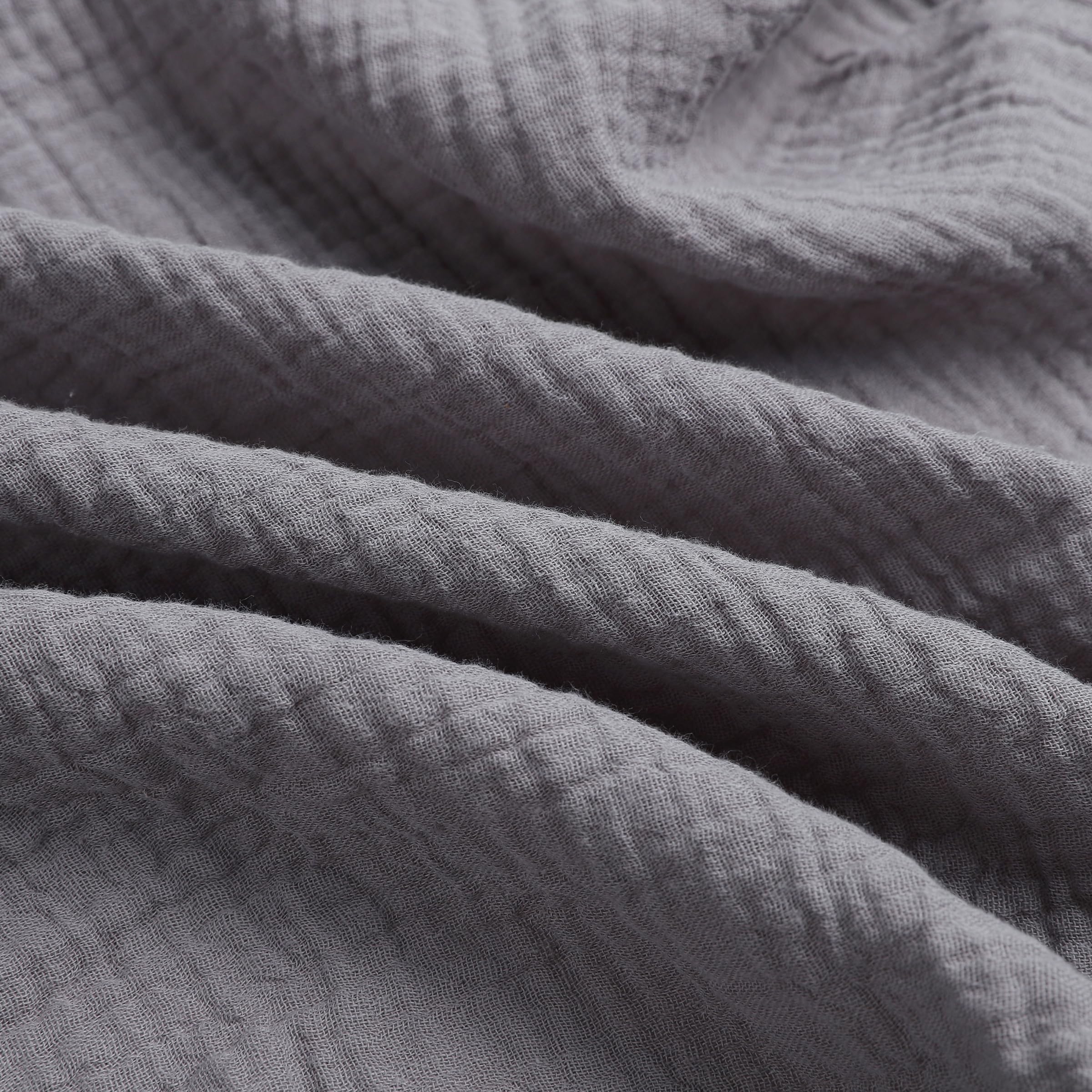 Onacosht Muslin fabric showing breathable cotton-muslin texture