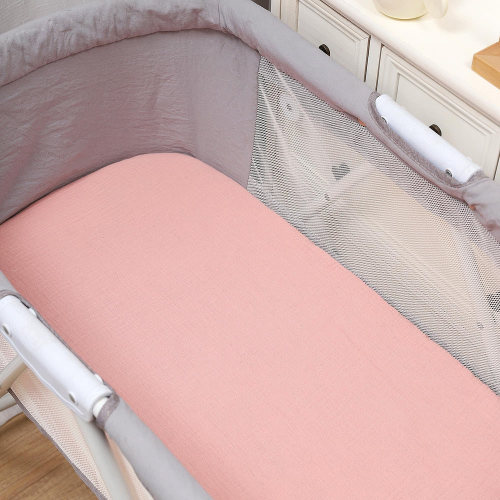 Onacosht easy-care sheet is machine-wash friendly for busy parents.
