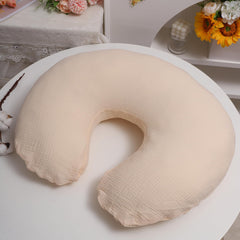 Onacosht Muslin nursing pillow cover zipper close-up showing concealed edge