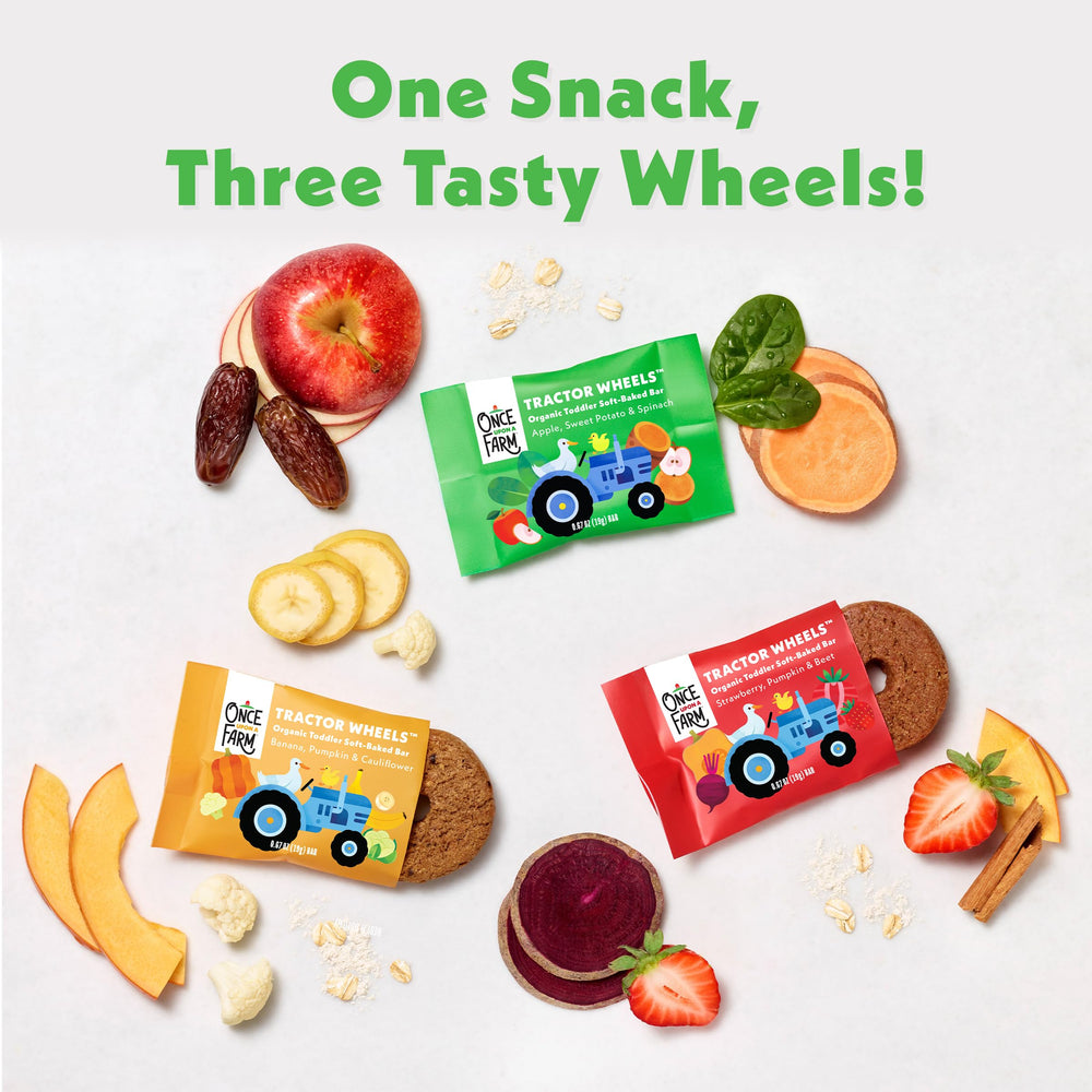 Once Upon a Farm soft bar in kids' hands, easy self-feeding bite.