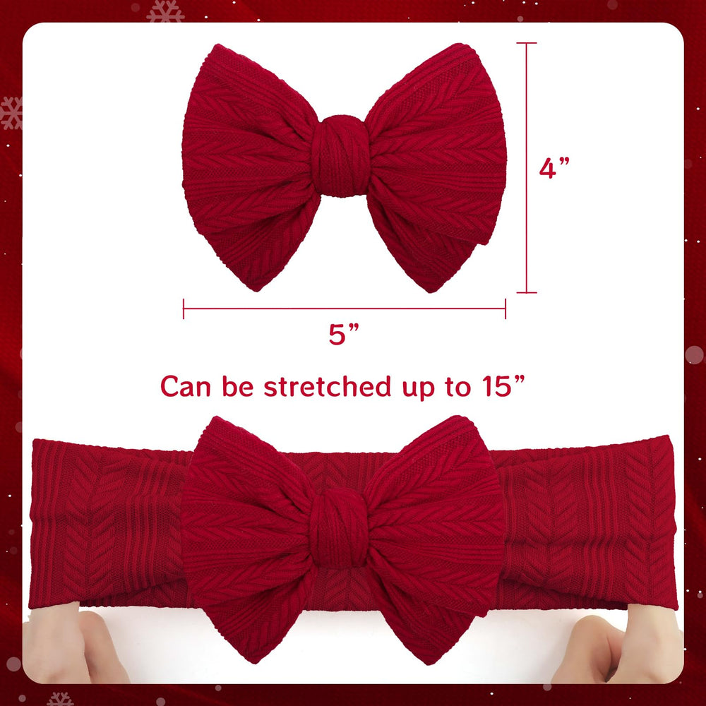 ONENINEDREAM newborn bow wearing shot demonstrates soft, stretchy comfort for delicate skin.