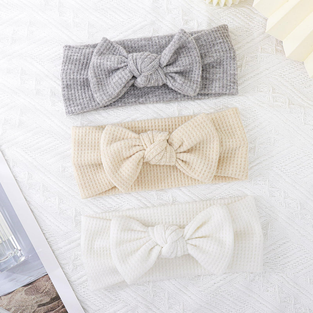 ONENINEDREAM baby photography accessory headband pairs with outfits for milestone photos.