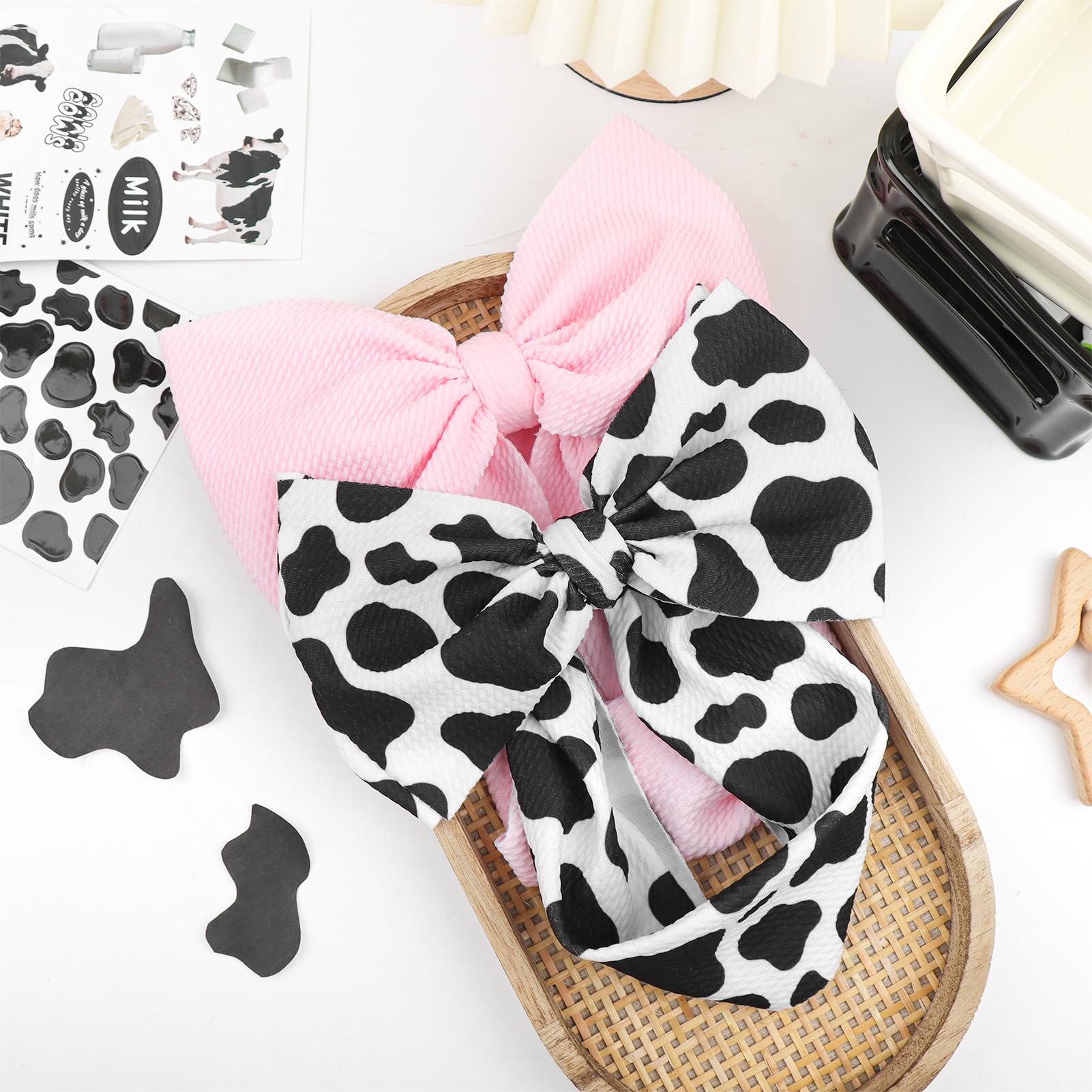 ONENINEDREAM gift-ready bows make a thoughtful baby shower or birthday present.