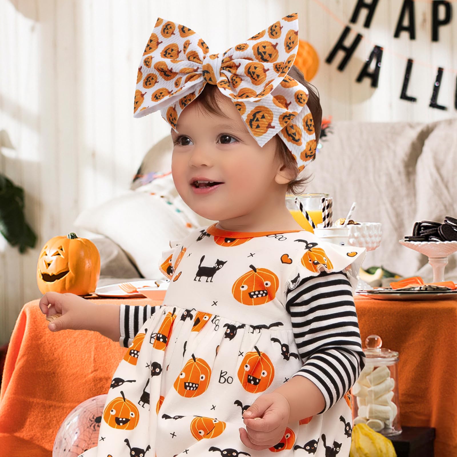 ONENINEDREAM Thanksgiving headband with pumpkin-pattern bow pairs with seasonal outfits
