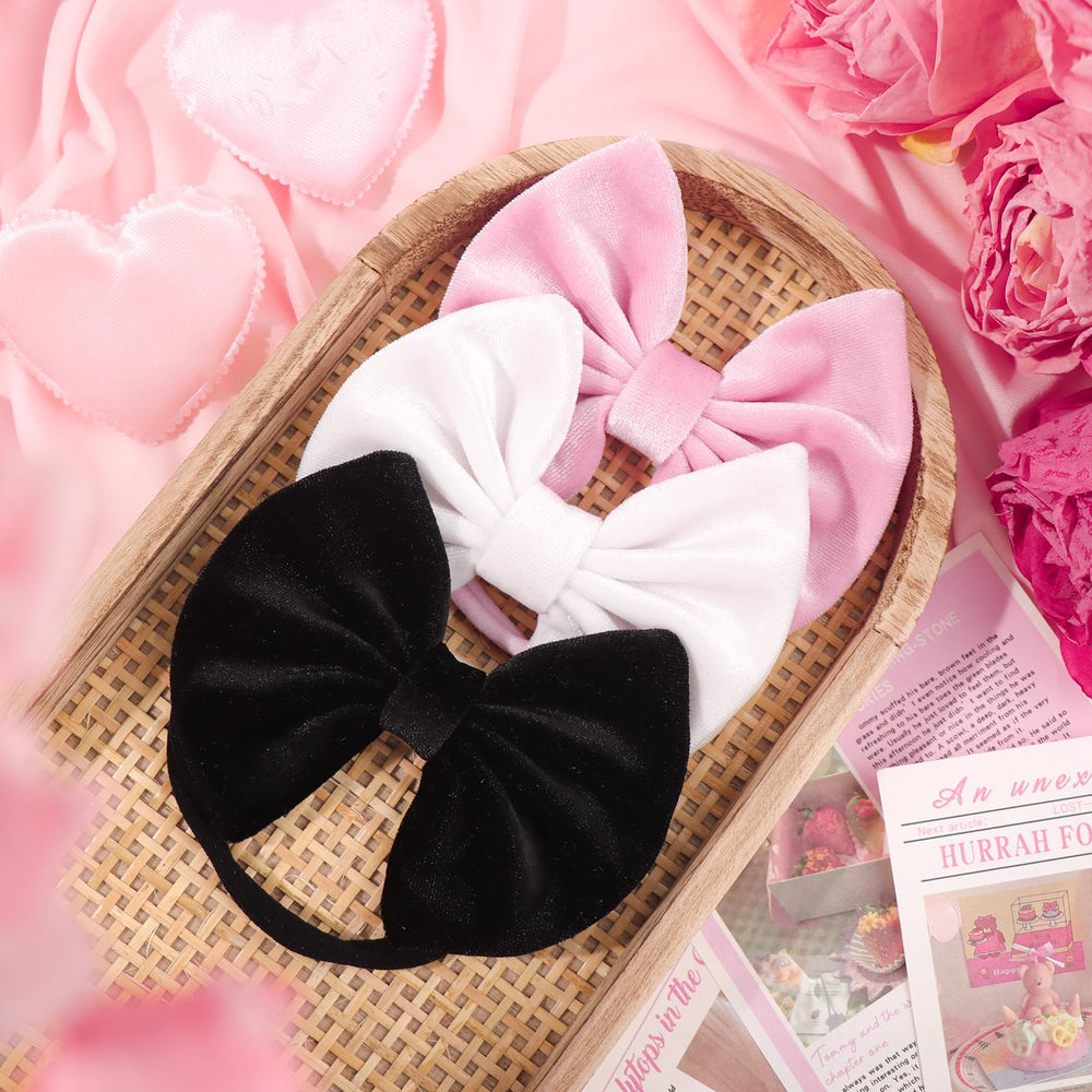 ONENINEDREAM knotted bow detail on velvet headband highlighting craftsmanship