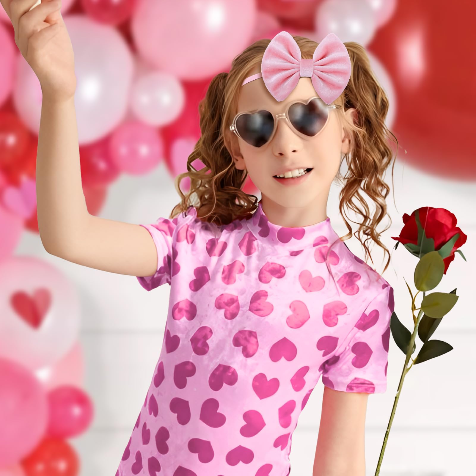 ONENINEDREAM velvet bows pink on flexible band for growing babies.