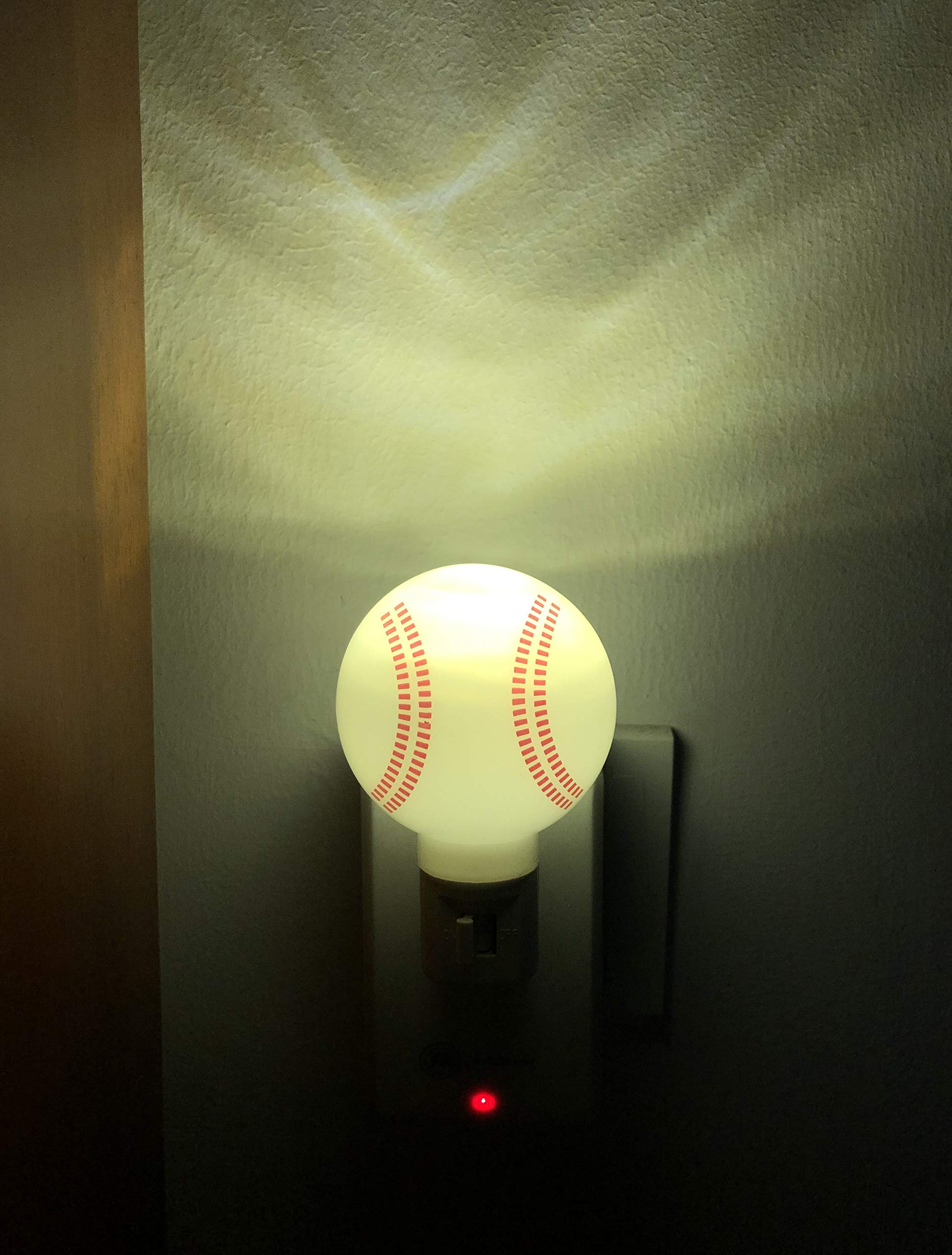 Omeet energy-saving 0.5W night light reduces electricity use