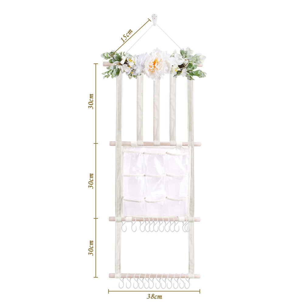 OOSAKU holder room-decor adds warm, kid-friendly charm to a toddler’s space.