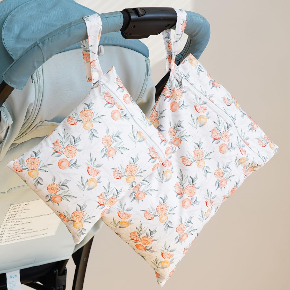Opgroeie bag works well for pool, beach, and gym.