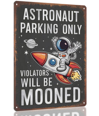 Opix Design Astronaut Parking Sign front view—playful space decor for boys' rooms