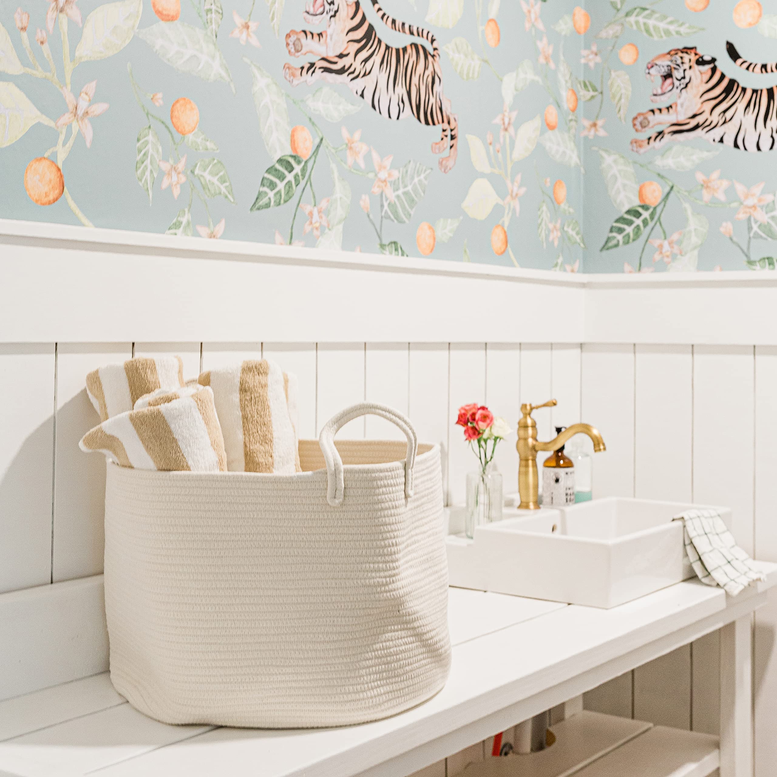 OrganiHaus foldable basket is lightweight yet sturdy for quick swaps and portability.