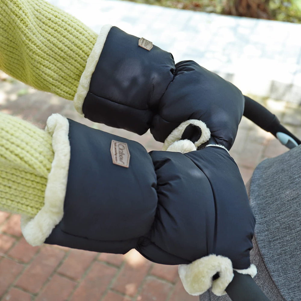 Orzbow gift-ready box and bag emphasize practical winter gifting.