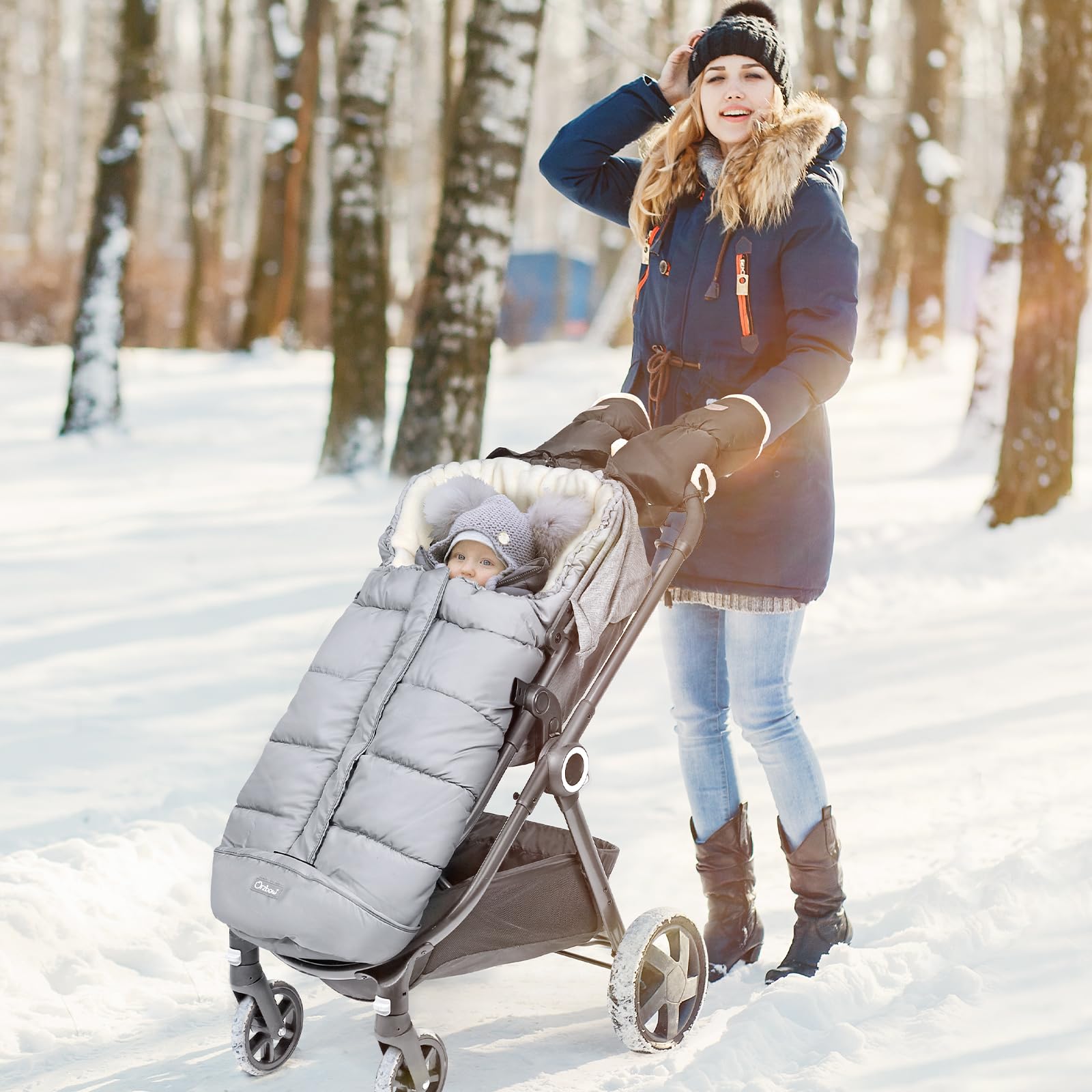 Orzbow warm bunting bag dual-zip access enables quick diaper or shoe changes.