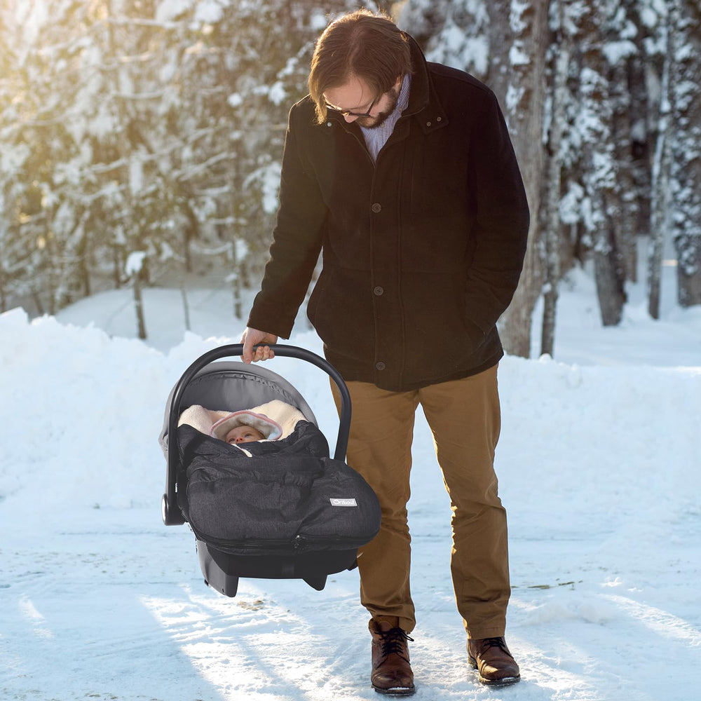 Orzbow winter carseat blanket makes a thoughtful gift for new parents