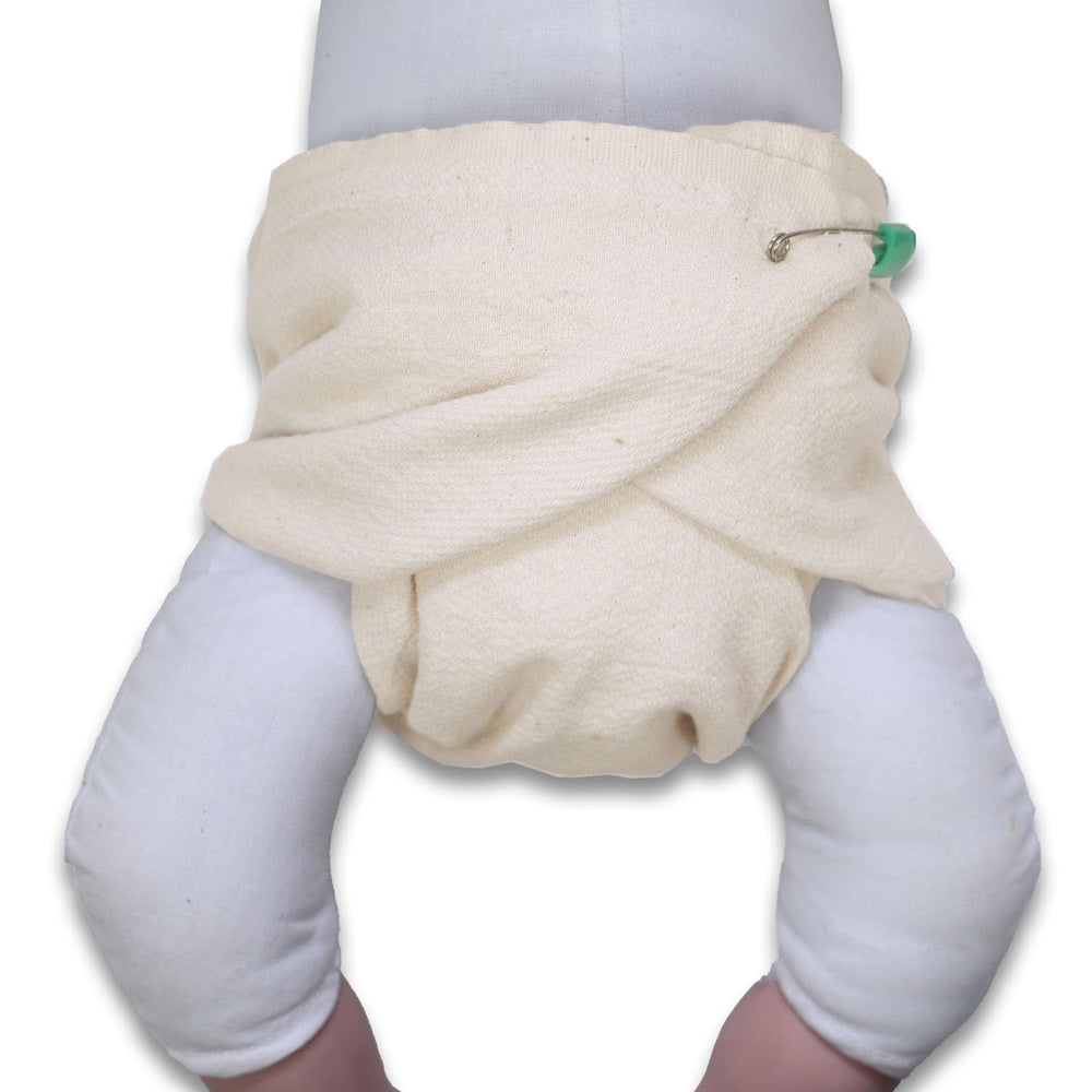 OsoCozy organic flat diaper label confirms quality and standards.