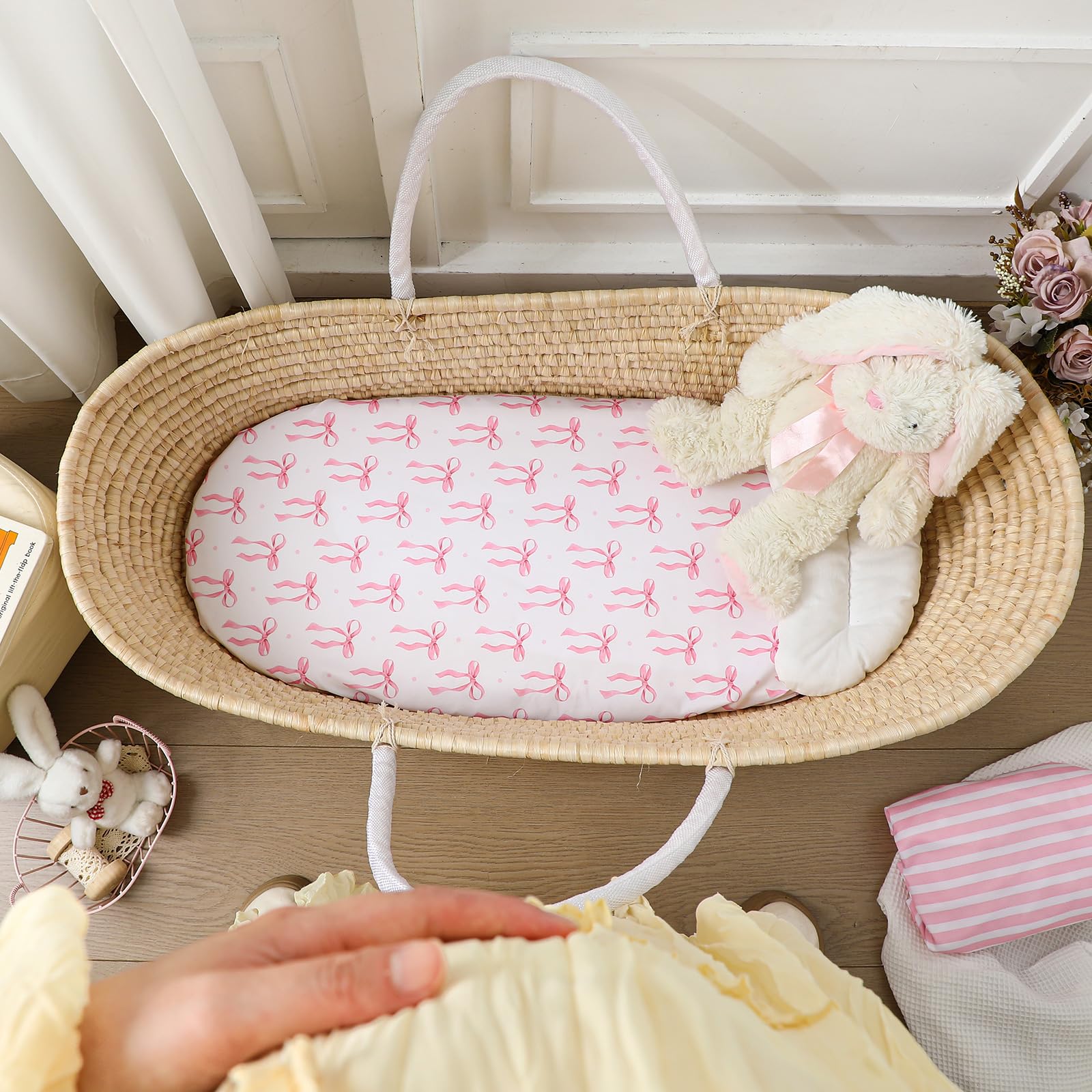Oudain easy-install baby sheet on cradle brightens nursery quickly