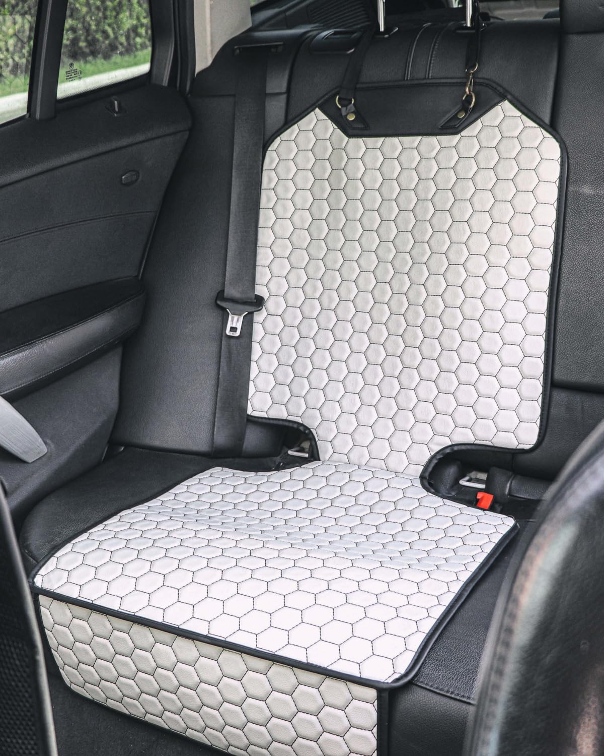 Owleys eco-friendly vegan materials keep protection non-toxic and odorless.