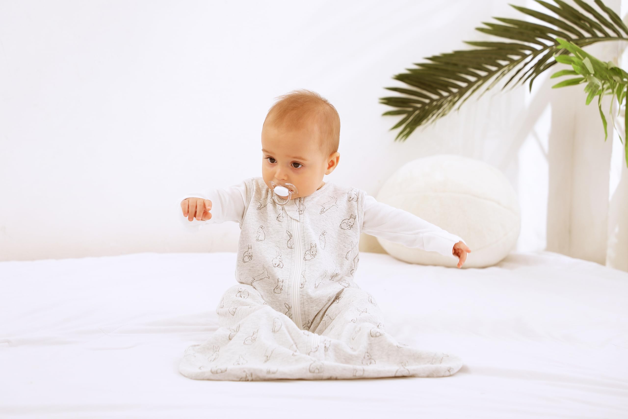 Owlivia 0.5tog fabric close-up emphasizes soft breathable cotton